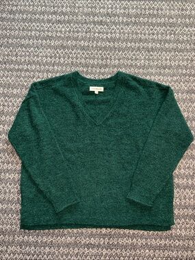 NWOT Lucky Brand Women’s Gorgeous Green V-Neck Sweater Size Large